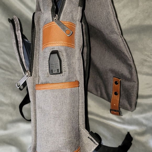 UGRACE Vintage Laptop Backpack NEW without tags - Picture 5 of 9